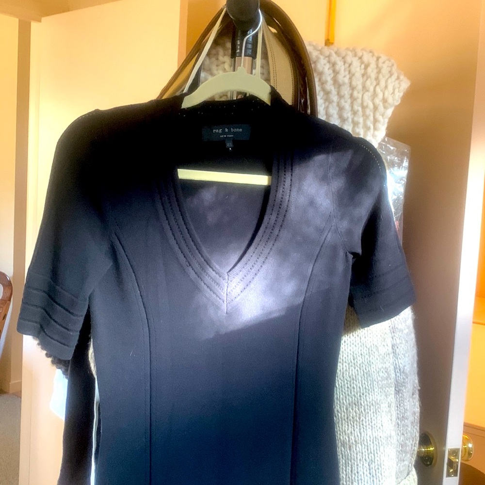 Super flattering Rag and Bone xs dress